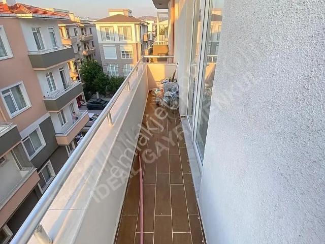 Çanakkale Barbaros' Ta Troya Caddesine Yakın Full Eşyalı 1+1 !
