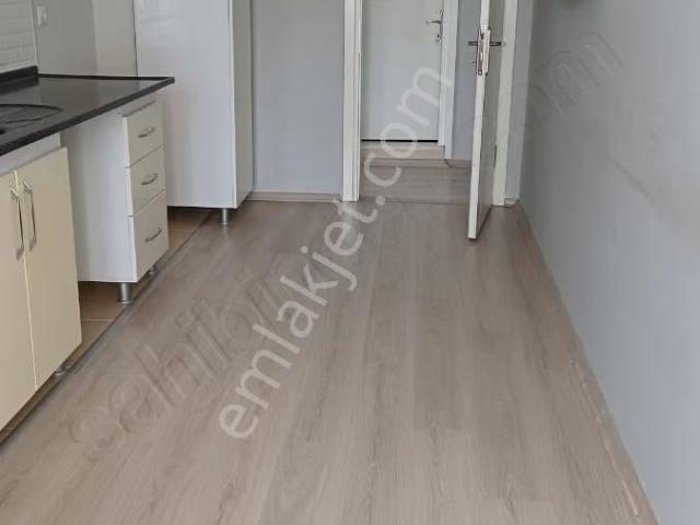 Çanakkale Barbaros Mah Şehrin Göbeğinde 3+1 120 M2 Satılık