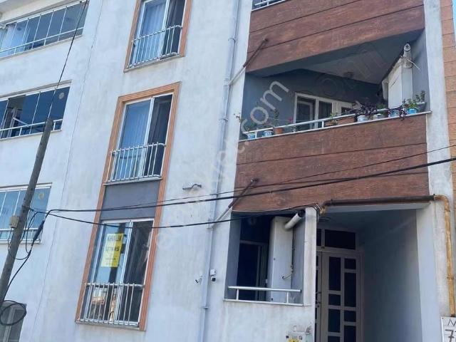 Çanakkale Biga Cumhuriyet Mahallesinde Kapalı Mutfaklı 2+1