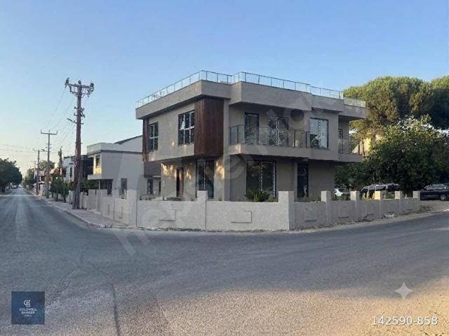 ÇANAKKALE DARDANOS FULL BOĞAZ MANZARALI 3+1 SATILIK VİLLA