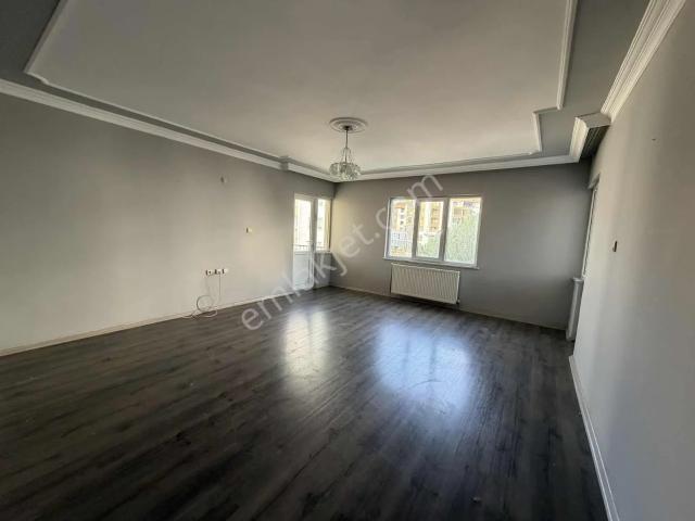 Çanakkale Esenler Mahhallesinde Site İçinde Kiralık 2+1 Daire