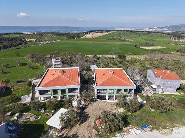 ÇANAKKALE ÇINARLI'DA BUTİK SİTEDE 4,5+1 SATILIK VİLLA