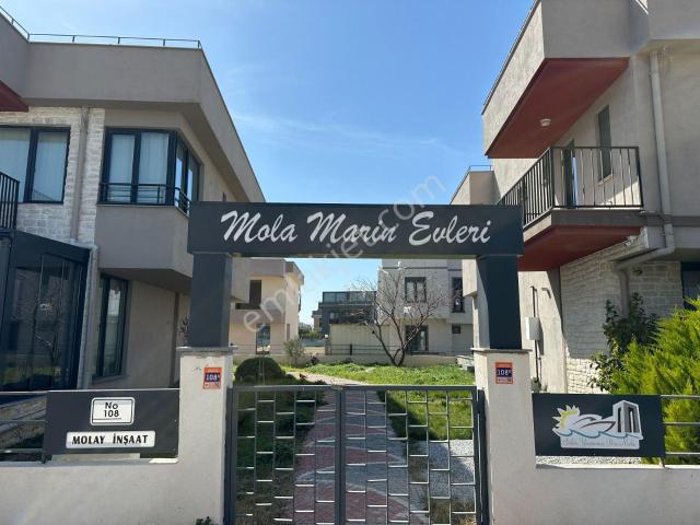Çanakkale Kepez Sahilde Boğaz Manzaralı Ve Bahçeli Satılık 2+1