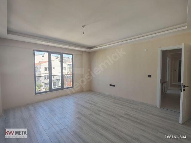 Çanakkale Lapseki Cumhuriyet Mah. Satılık 2+1 Kapalı Mutfak