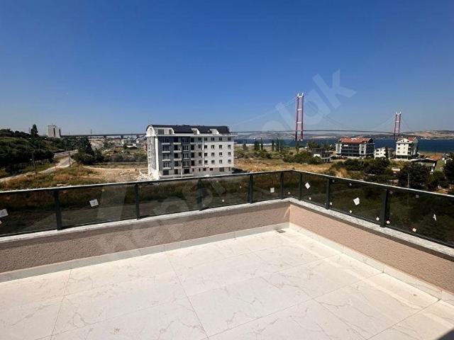 ÇANAKKALE LAPSEKİ DE SATILIK 3+1 DUBLEKS