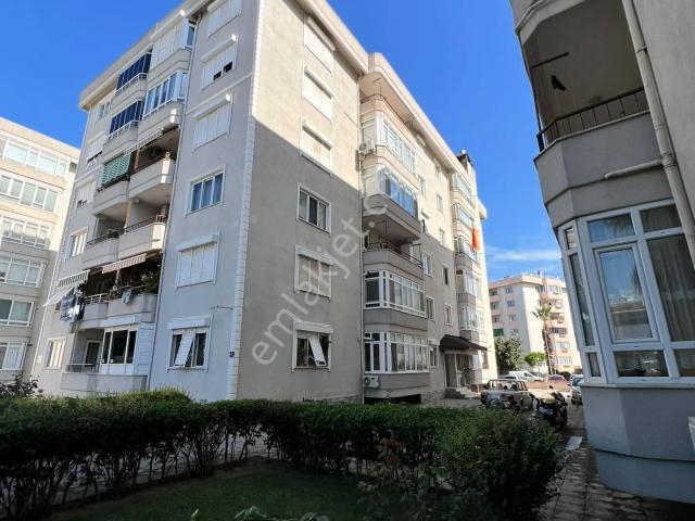 Çanakkale Merkez Barbaros Mahallesi Atatürk Caddesinde Kiralık 3+1 Daire