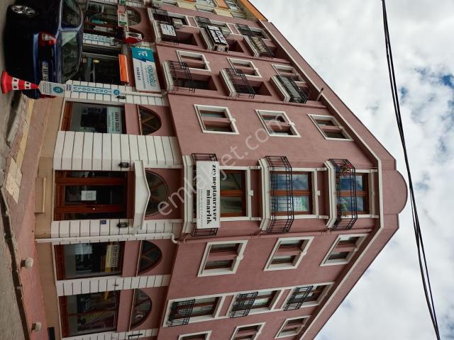 Çanakkale Merkez Belediye Karşısında | 125 M² Köşe | Asansörlü