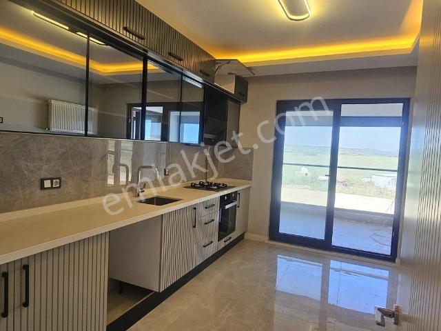 Çanakkale Merkez Esenler Kiralık Geniş 3+1 Sıfır Daire