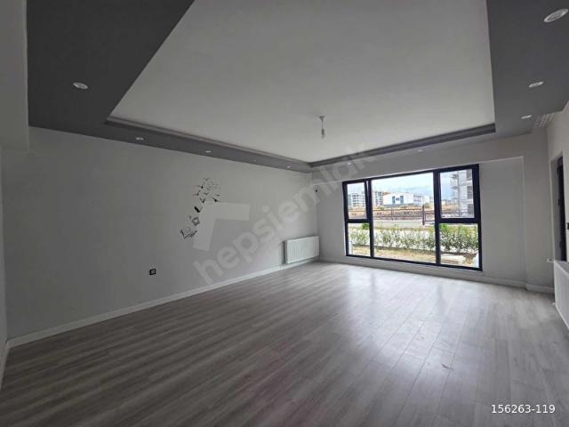 ÇANAKKALE MERKEZ KARACAÖRENDE SATILIK LÜKS 3+1 DAİRE