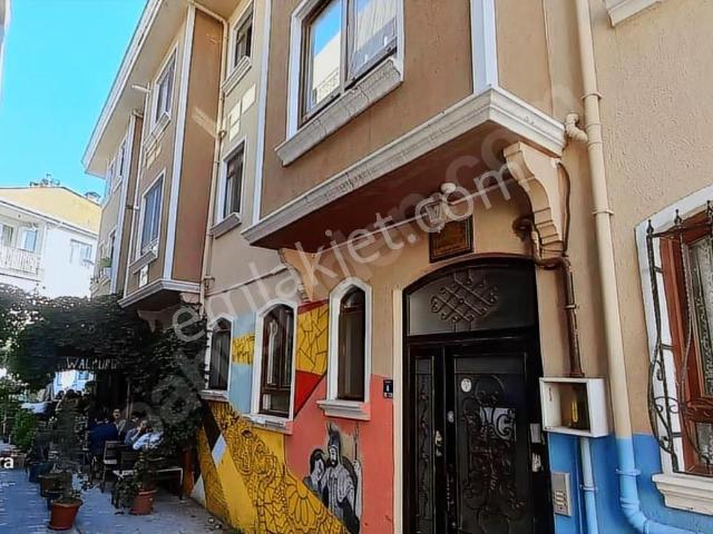 Çanakkale Saat Kulesine Yakın Çarşı Merkezinde Satılık 2+1 Daire