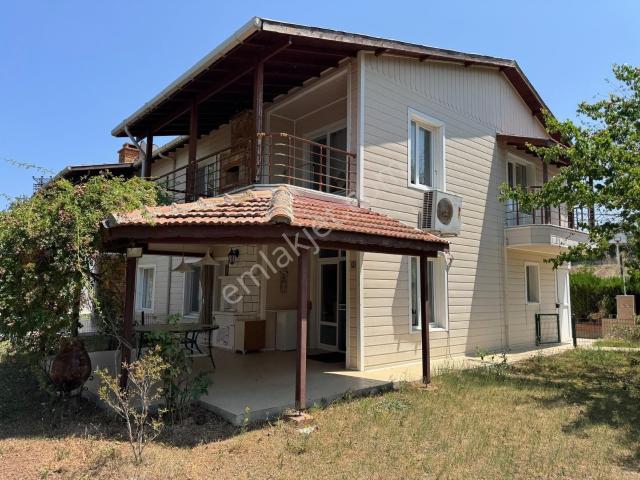 Saros Körfezinde Deniz Manzaralı Villa 180 M2 Mkd Emlaktan