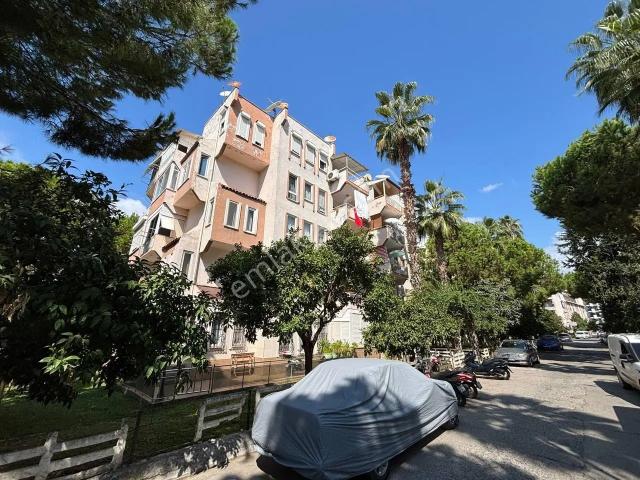 Ananas Otel Arkası Denize Yakın 2+1 Ayrı Mutfak Temiz Boş Daire