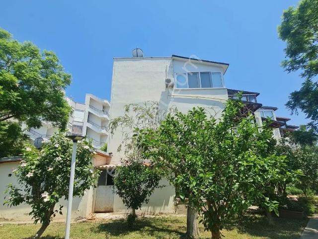 Anchor Gayrimenkul'den Yağmur Sitesi'nde Satılık Denize Sıfır Triplex Yazlık