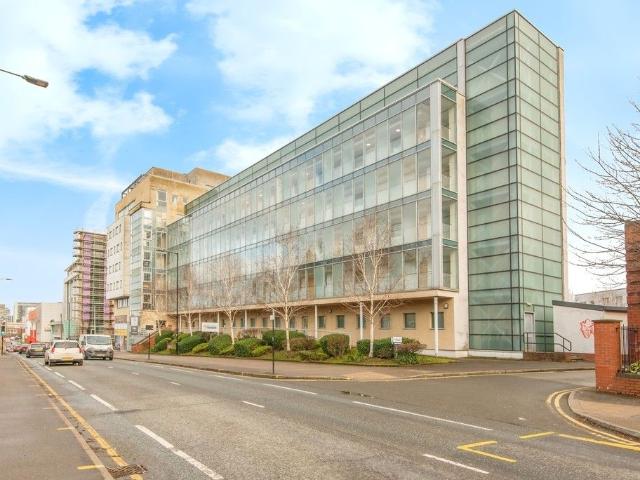 Anchor Point, Block A, 323 Bramall Lane S2, 1 bed flat to rent, £775 pcm | PrimeLocation