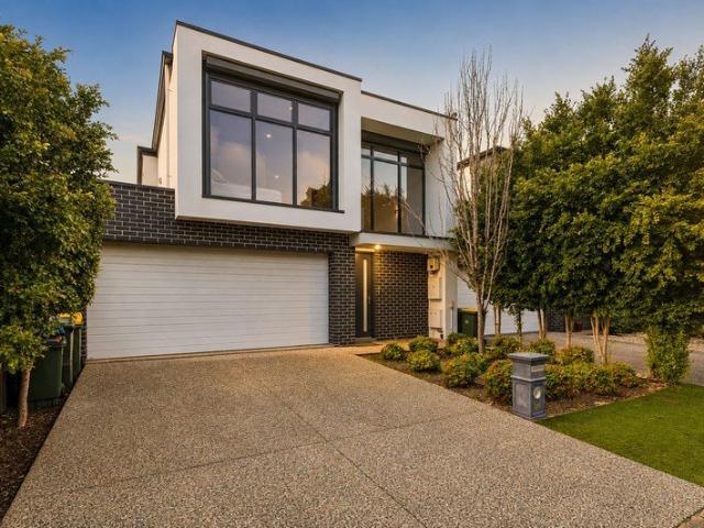 Anchored in Abundance: Modern Two Storey Home Near Linear Park