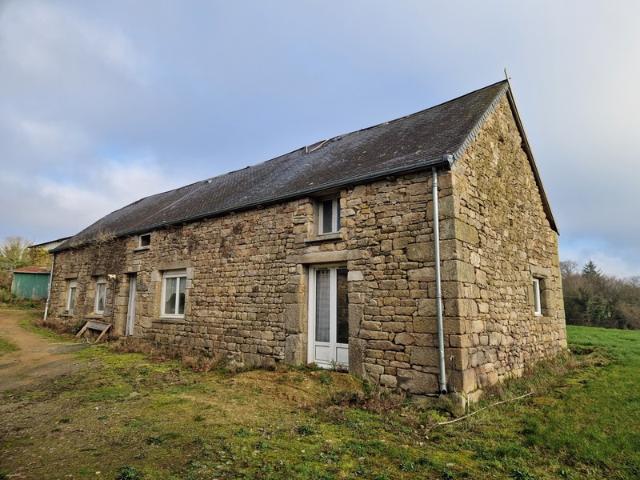 Ancien corp de ferme SENVEN LEHART 22