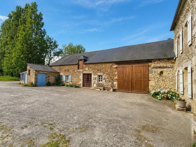 Ancien corps de ferme !