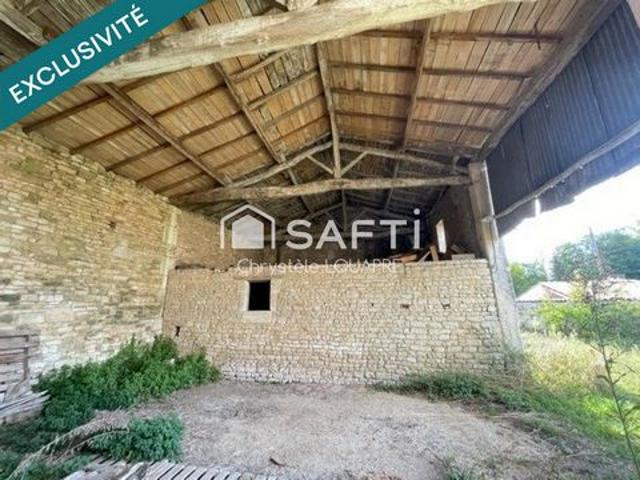 Ancien corps de ferme à rénover 250m² au sol
