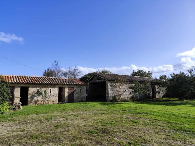 Ancien corps de ferme de caractère
