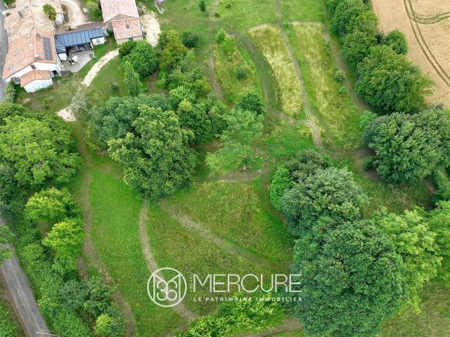Ancien corps de ferme rénové en pierre 230m² Saint Coutant