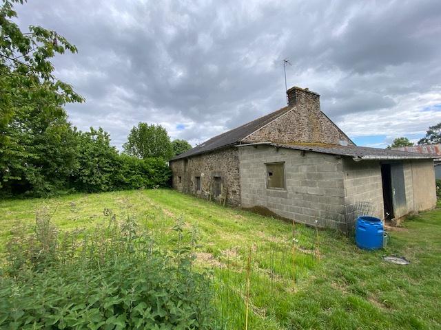 ANCIEN CORPS DE FERME RENOVER SUR TERRAIN DE 3109 M2
