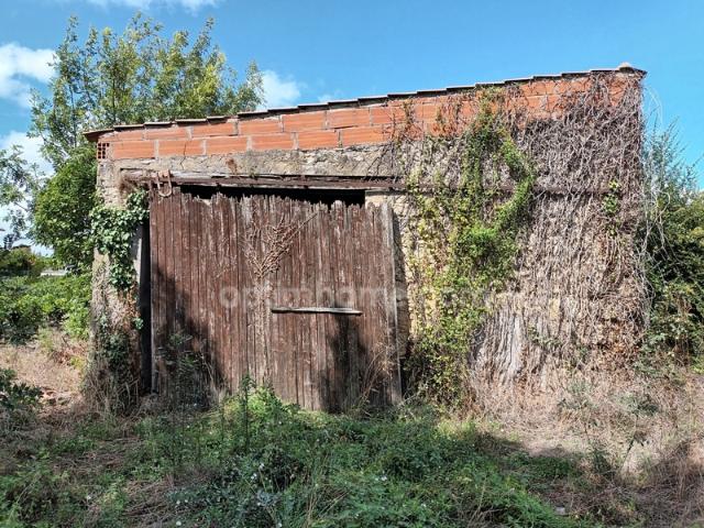 Ancien chai à aménager à SAINT ESTEPHE 33