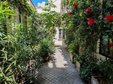 Ancien atelier d'artiste dans la verdure 56m² Paris 12ème