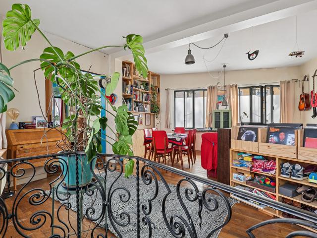 ANCIEN ATELIER REHABILITE EN LOFT A LA MOUZAIA