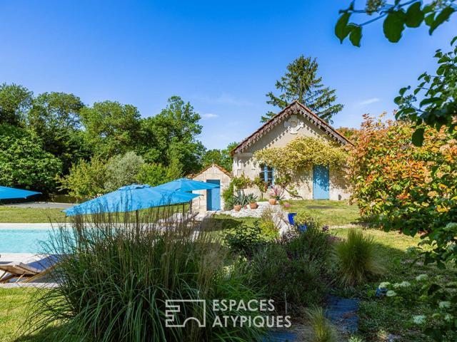 Ancien domaine viticole réhabilité en propriété de charme av. 355m² Chenac Saint Seurin d'Uzet