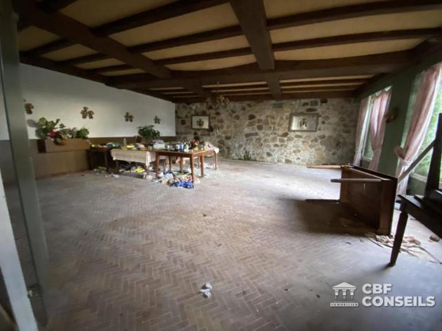 ancien hôtel env 990 m2 à réhabiliter 28 chambres