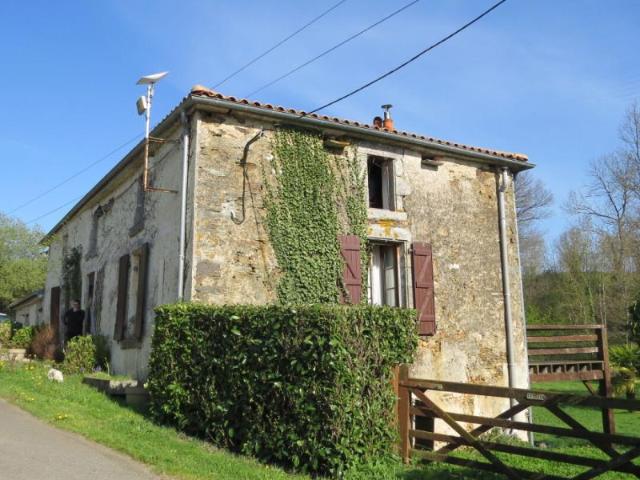 Ancien Moulin dans son cadre bucolique