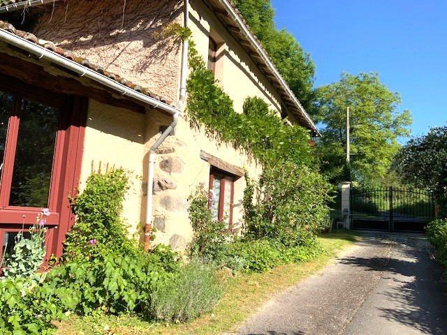 Ancien Moulin Historique, 4 Chambres, Gîte, Dépendances, Vue. 225m² Saint Maurice des Lions