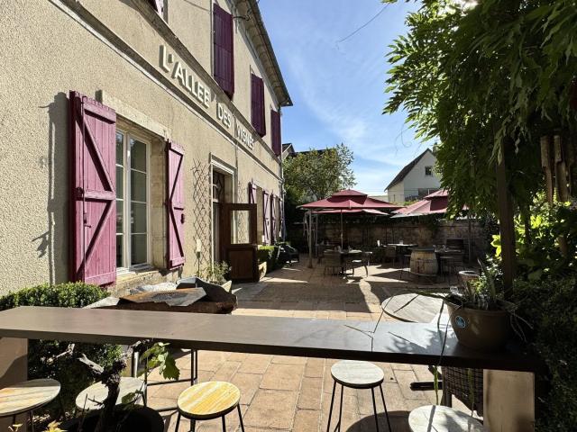 Ancien presbytère 310m2 hab. potentiellement 310m² Cajarc