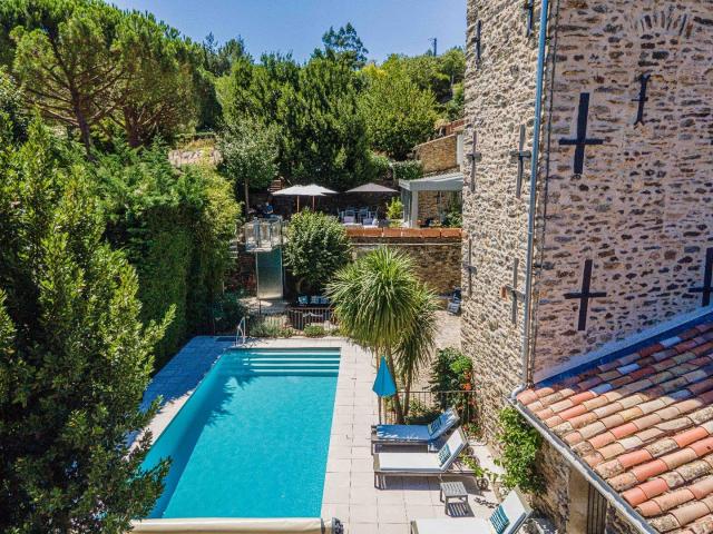 Ancien Presbytere Entierement Renove En Languedoc 240m² Pézenas