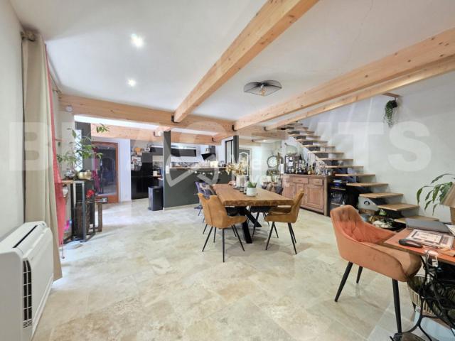 Magnifique maison complètement rénovée