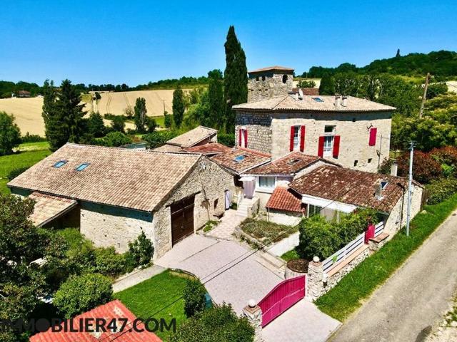 Ancien Presbitere Renové Avec Gites Independants 248m² Montpezat