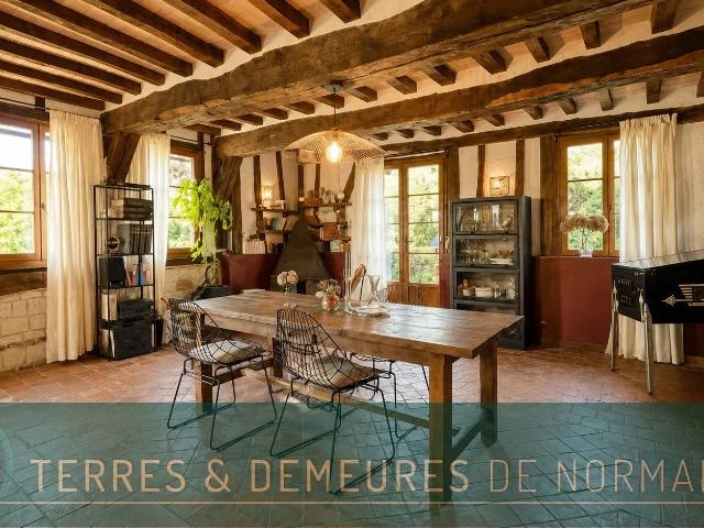 Ancien pressoir du XVIIIe siècle composée de 2 habitations, réno