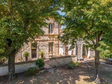 Ancien prieuré en pierre avec chapelle 6 chambres, maison 306m² Saint Etienne du Grès