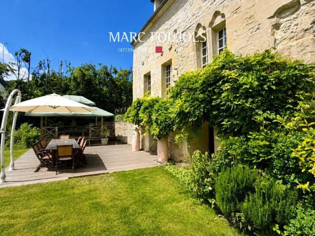 Ancienne Abbaye Propriété de charme à 1 heure de Paris 400m² Chantilly