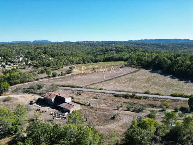 Ancienne bergerie avec 3 appartements Saint Paul en Forêt 199m² Saint Paul en Forêt
