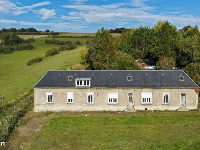 Ancienne bergerie construite sur 2390m2 de terrain