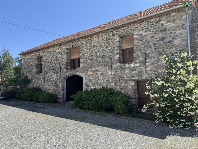 Ancienne demeure familiale du maire du village, cette propri. 281m² Navarrenx