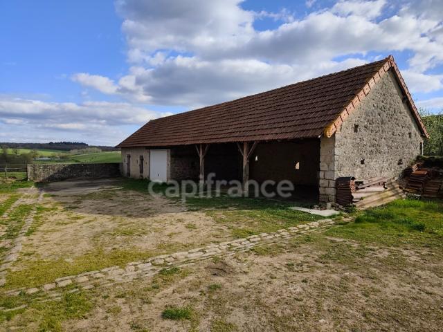 Ancienne ferme 114 m2 avec dépendances SAINT AUBIN EN CHAROLLAIS 71