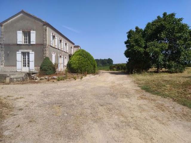Ancienne Ferme Viticole 33220 Caplong