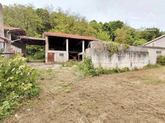 Ancienne ferme à réhabiliter – Fort POTENTIEL – Grande surface de terrain constructible