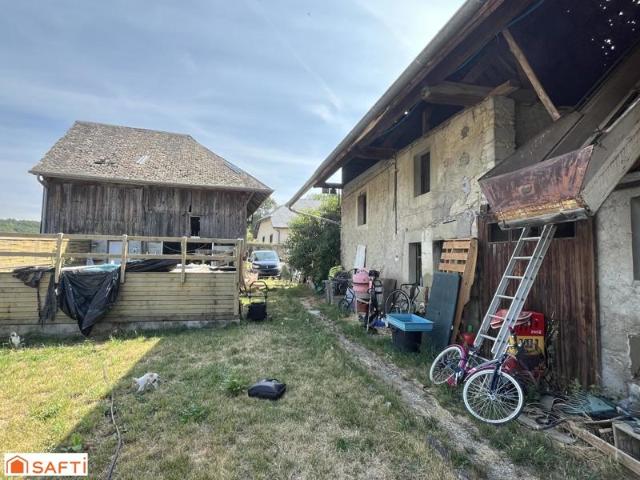 Ancienne ferme de caractère à rénover authentique