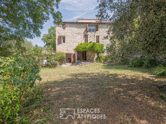Ancienne ferme en pierre à rénover à Opio 270 m² privatifs 270m² Opio