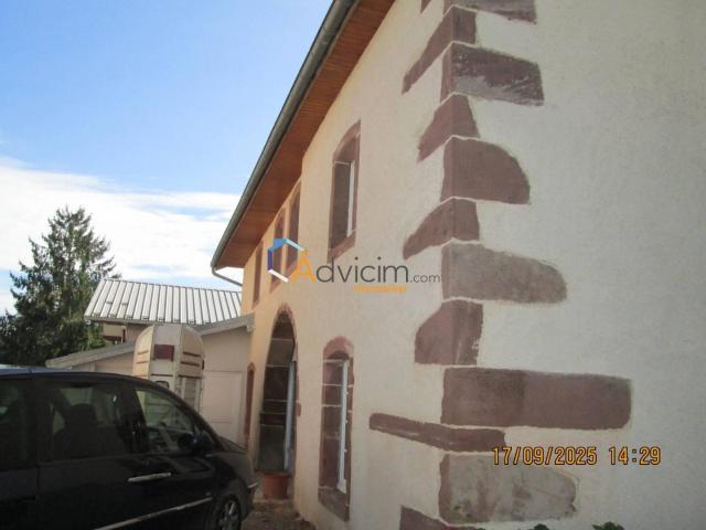 Ancienne Ferme Renovee Avec Goût 300m² Roye