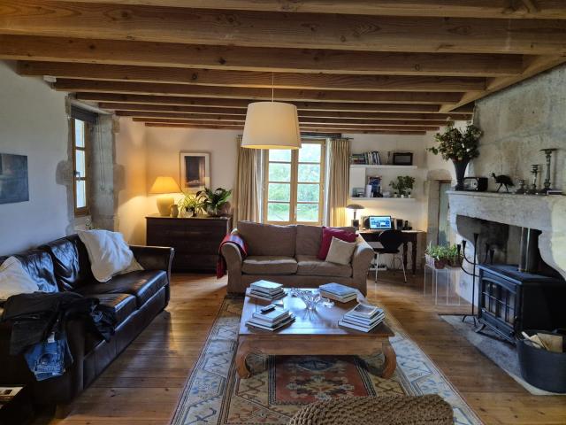 Ancienne ferme rénovée de 180 m2 avec grange attente et pisc. 180m² Ruch