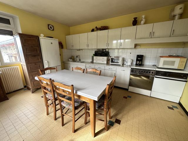Ancienne ferme ST HOSTIEN
